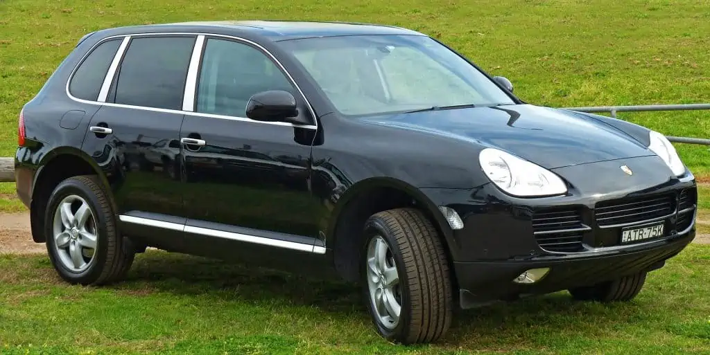 2. 2003 to 2006 Porsche Cayenne 9PA S wagon