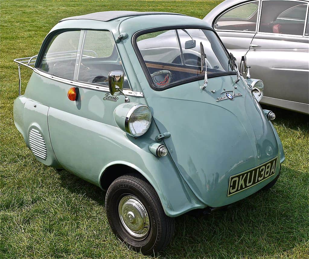Which is the Slowest Car In the World? 2 2. The BMW Isetta