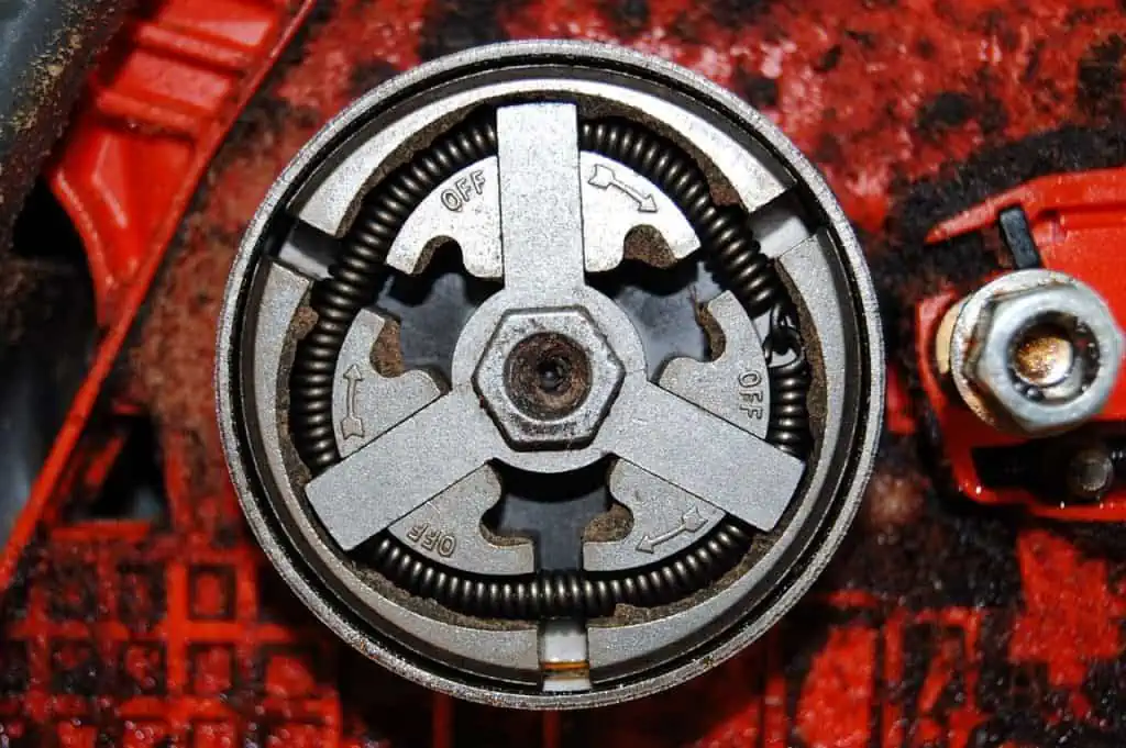 3. Close up of the centrifugal clutch