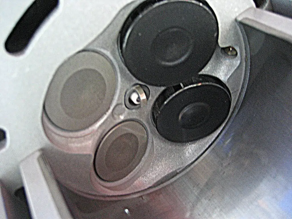 3. Combustion chamber showing two intake valves