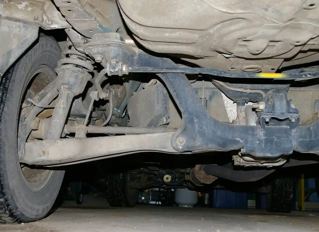 4. A multi link type rear independent suspension on an AWD car 1