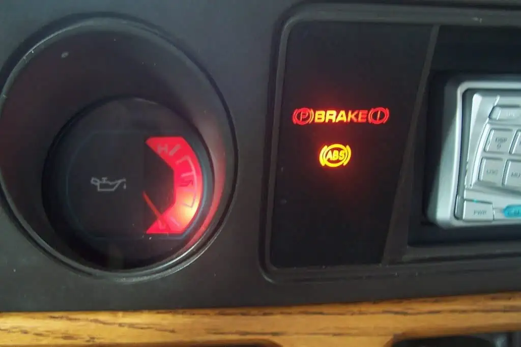 4. ABS dashboard brake fault warning light