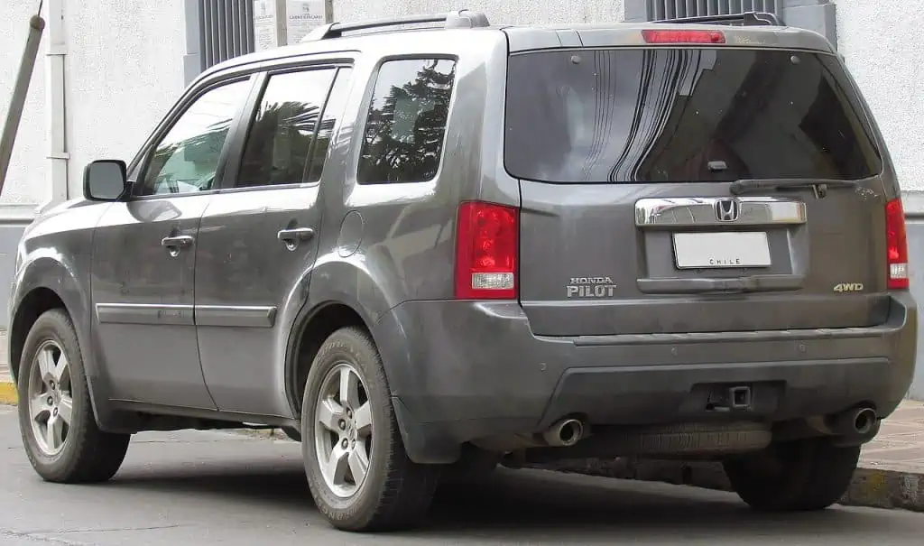 4. Honda Pilot EXL 2009 rear