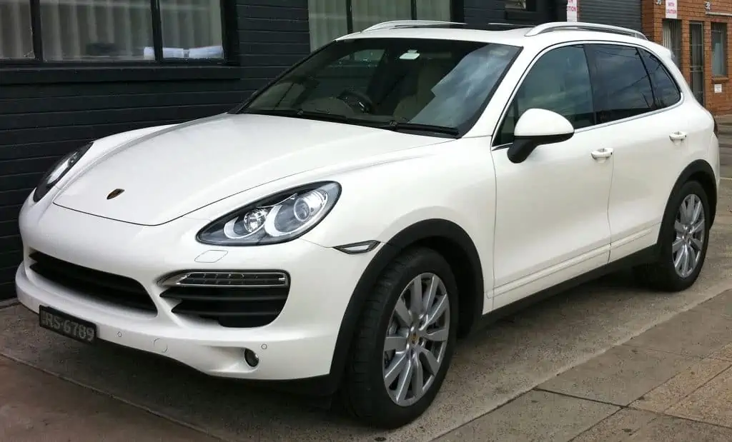 5. 2010 to 2011 Porsche Cayenne 92A MY11 S wagon