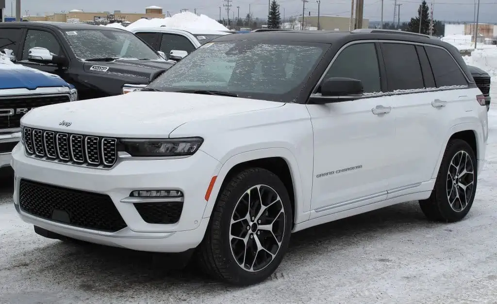 5. 2022 Jeep Grand Cherokee Summit Reserve