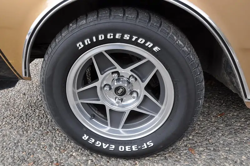 5. A Bridgestone Eager SF 330