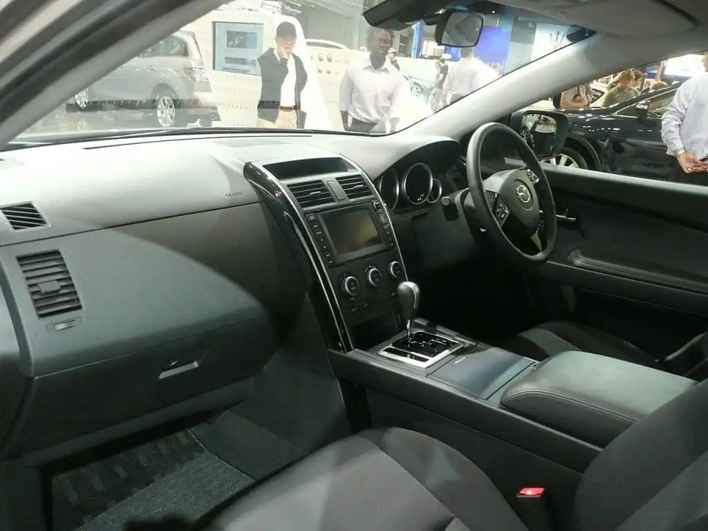 6. 2008 Mazda CX 9 interior