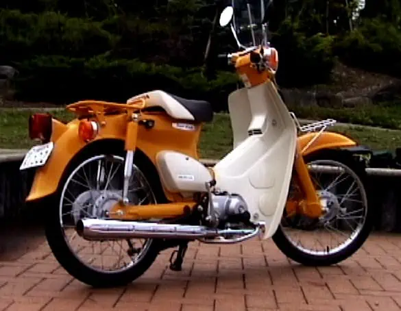 6. Honda Super Cub Street model 50 cc
