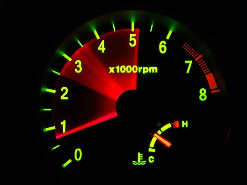 6. Image depicting a fluctuating tachometer