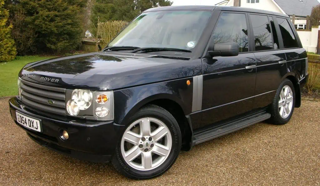 7. 2004 Range Rover V8 Vogue