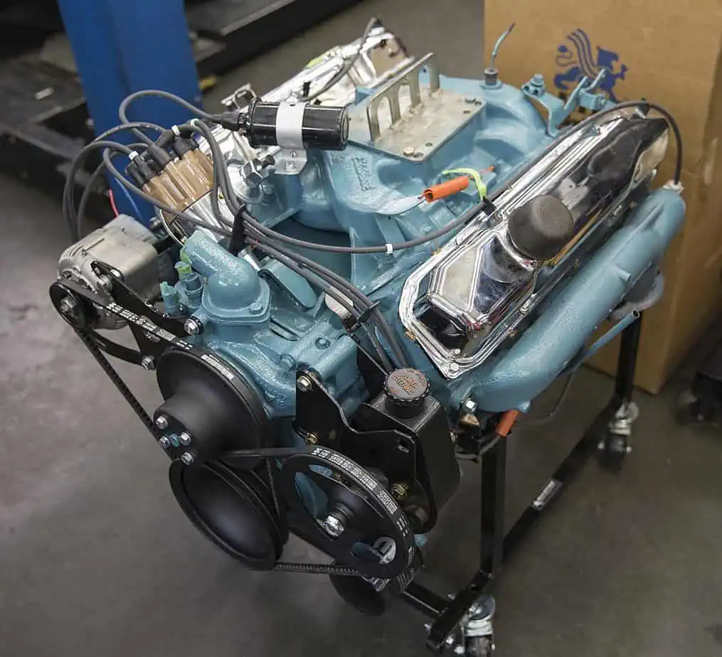 7. A typical Chrysler B engine