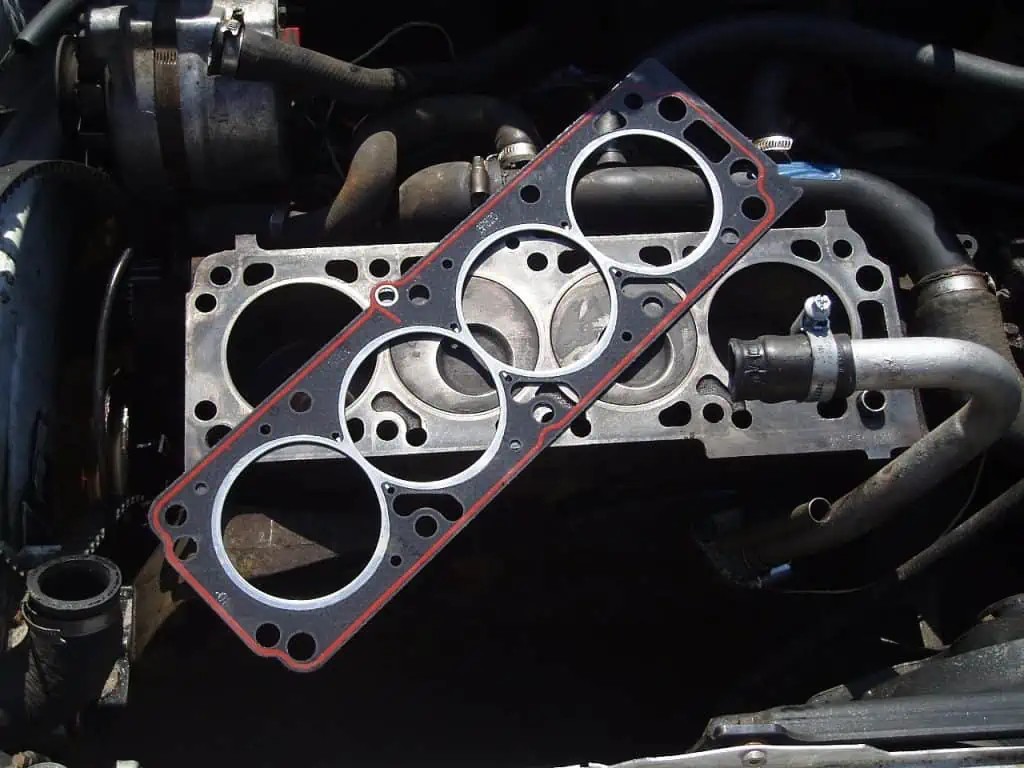 7. The engines head gasket